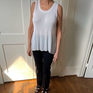 Elie Tahari, Size L, white, polyester, pleated sleeveless blouse